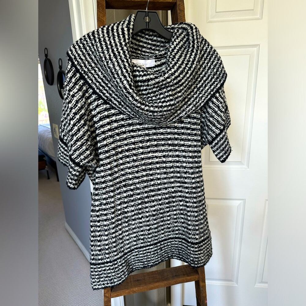 mac & jac sweater, size large